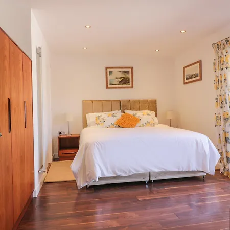 Holiday home Chy Lagen Hos *